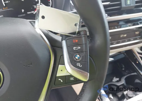 2021 BMW X3 Sdrive30I z USA, uszkodzony, nr VIN 5UXTY3C06M9E37250